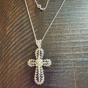 Vintage Dorine 925 Sterling Silver Filigree Cross Pendant Necklace